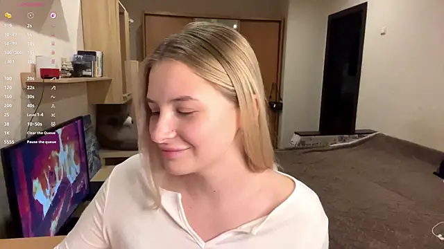 VictoriaMystery online show from November 2025 04:52:02 PM