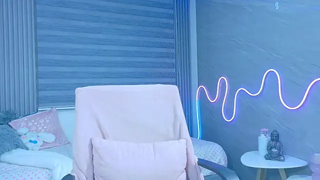 Naaomi cute online show from October 2025 08:55:02 AM