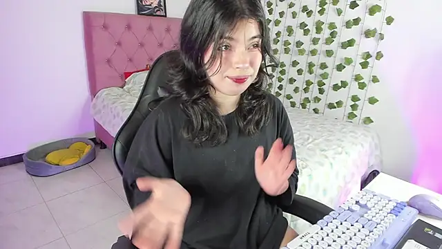 Snapshot of selina_lovers_ chatting on October 2025 02:01:02 AM selina lovers online show from October 2025 02:01:02 AM