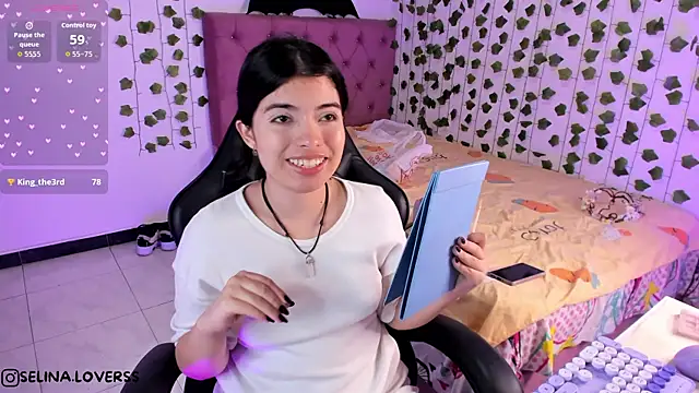 Snapshot of selina_lovers_ chatting on November 2025 03:15:01 AM selina lovers online show from November 2025 03:15:01 AM