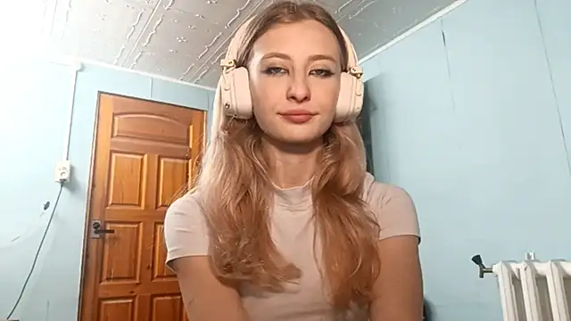 AmeliLia online show from October 2025 03:02:02 PM