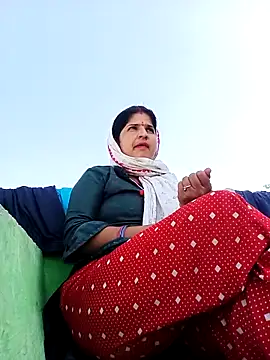 Karishma cute online show from November 2025 08:02:02 AM