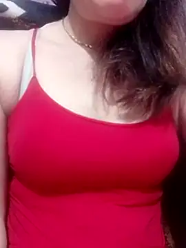 YiyinLy online show from March 2026 12:25:02 AM