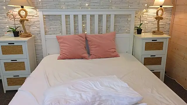 Soft Lilly online show from April 2026 05:16:01 AM