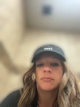 queenkelly1234 online show from May 2026 07:35:01 AM