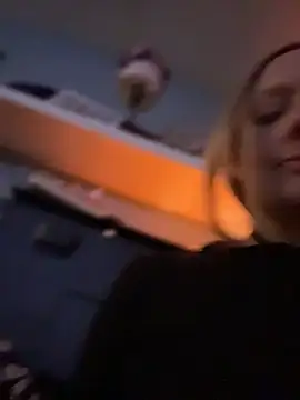 queenkelly1234 online show from June 2026 04:33:01 PM