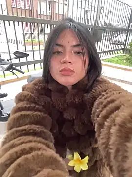 PamelaJonsom  online show from February 2026 05:32:01 PM