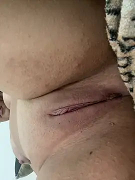 Snapshot of Kiiroh8 chatting on March 2026 06:47:01 AM Kiiroh8 online show from March 2026 06:47:01 AM