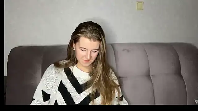 AnnamariaVieu online show from December 2025 07:44:01 PM