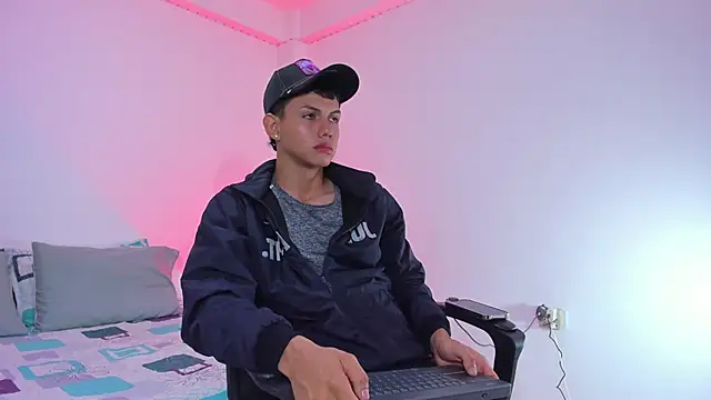 Axel Cody  online show from October 2025 11:36:01 AM