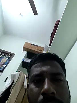 Snapshot of Vickyins480000 chatting on February 2026 11:44:02 PM Vickyins480000 online show from February 2026 11:44:02 PM