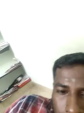 Snapshot of Vickyins480000 chatting on February 2026 04:25:01 PM Vickyins480000 online show from February 2026 04:25:01 PM