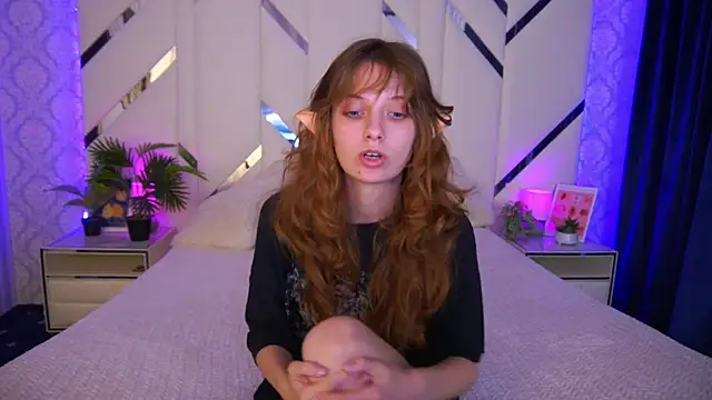 CuteeFoxy online show from October 2025 03:57:02 PM