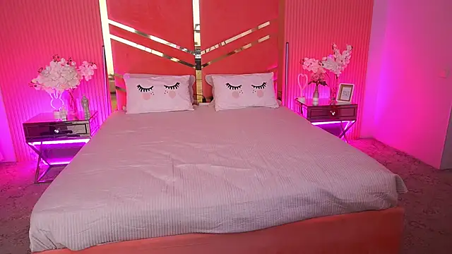 CuteeFoxy online show from November 2025 02:38:01 PM