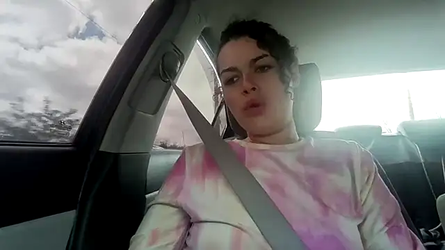 Snapshot of ali18of1 chatting on April 2026 06:05:01 PM ali18of1 online show from April 2026 06:05:01 PM