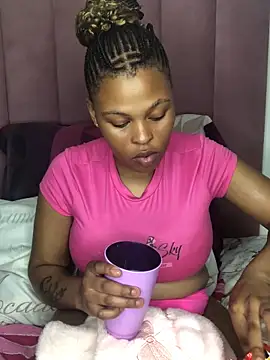 Bubbles156 online show from April 2026 04:56:02 PM