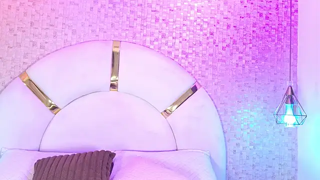 emmy rose25 online show from December 2025 11:51:01 AM