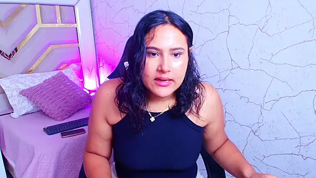 luna jonezz online show from November 2025 11:20:01 AM