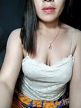 Hani-i online show from May 2026 10:41:02 PM