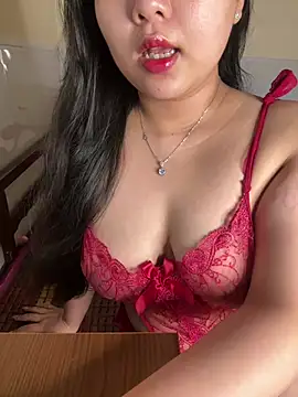 Snapshot of Aimee_milk chatting on July 2026 02:41:01 PM Aimee milk online show from July 2026 02:41:01 PM