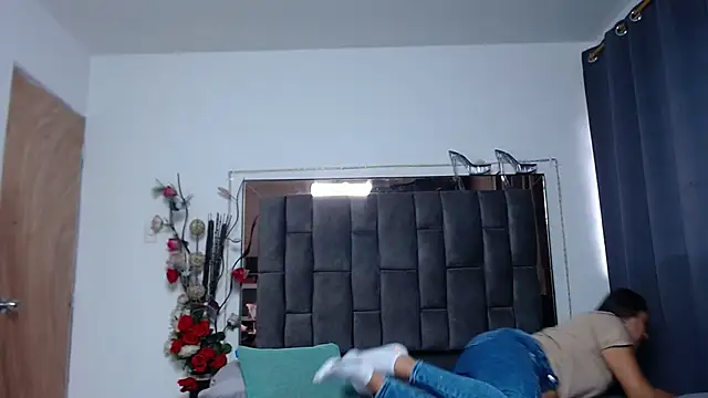 Salmma Milf online show from February 2026 11:54:01 AM