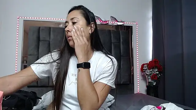 Salmma Milf online show from March 2026 11:38:01 AM