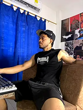 Kylian Alessandro online show from October 2025 03:52:01 PM