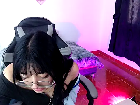 Isabella  666 online show from October 2025 01:00:01 PM