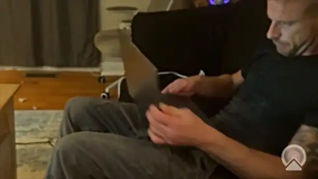 jackieboy220 online show from October 2025 08:37:02 AM