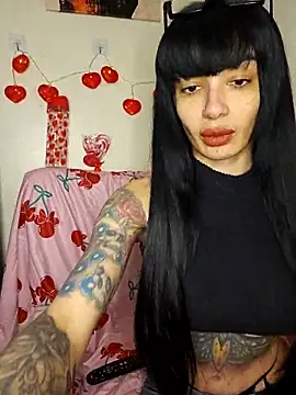 LucyMiax online show from February 2026 12:34:01 PM