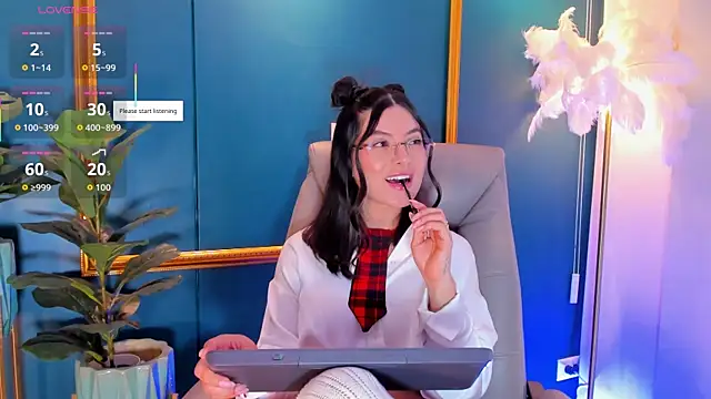 Snapshot of Rashel_Frost_ chatting on April 2026 06:36:02 PM Rashel Frost online show from April 2026 06:36:02 PM