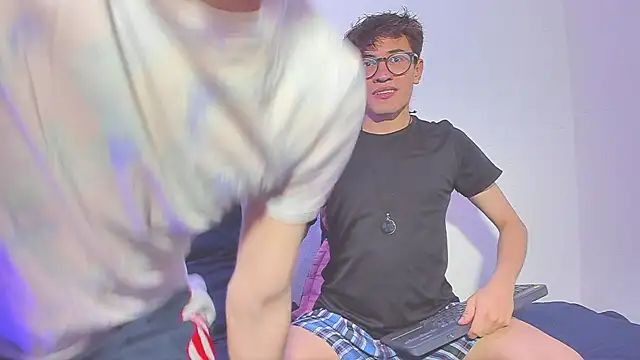 Snapshot of dani_angel_dark chatting on November 2025 12:43:01 AM dani angel dark online show from November 2025 12:43:01 AM