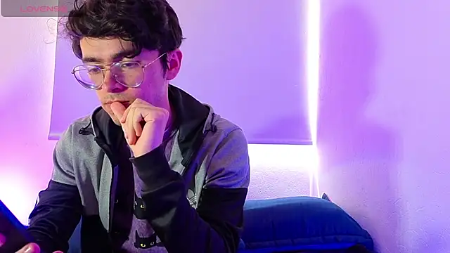 Snapshot of dani_angel_dark chatting on February 2026 06:58:02 PM dani angel dark online show from February 2026 06:58:02 PM