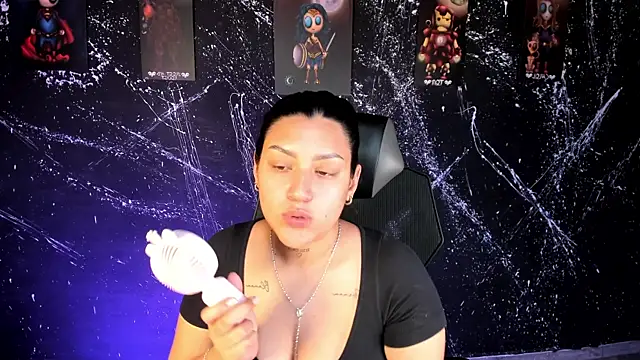 Snapshot of MelodySnow chatting on October 2025 08:42:01 PM MelodySnow online show from October 2025 08:42:01 PM