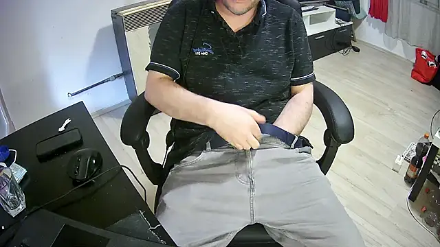 bull419M online show from April 2026 07:56:01 AM