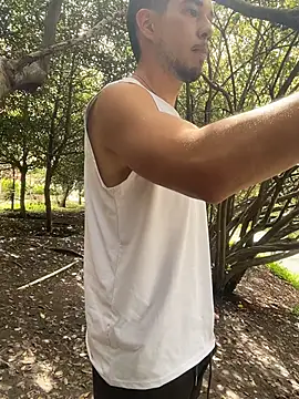 Leonardmoppet online show from November 2025 05:13:02 PM