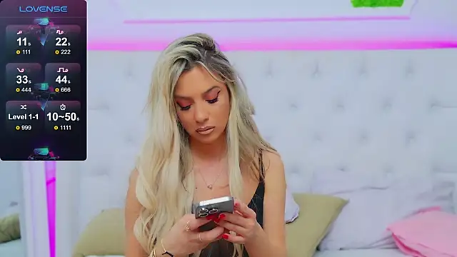 AriannaSins online show from December 2024 11:18:02 PM