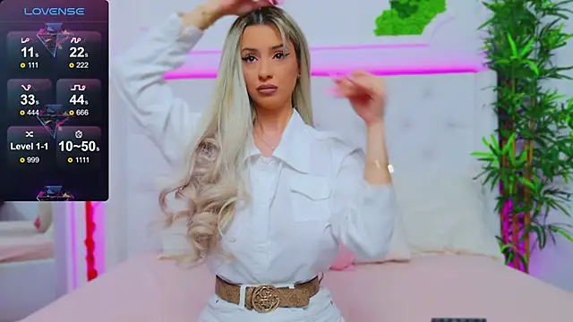 AriannaSins online show from February 2025 01:41:01 PM