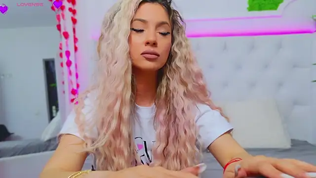 AriannaSins online show from March 2025 01:35:02 PM