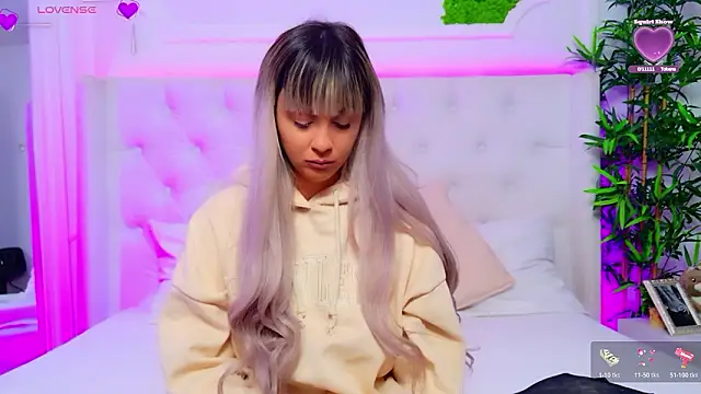 AriannaSins online show from February 2026 01:28:02 PM