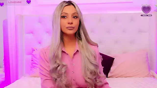 AriannaSins online show from April 2026 12:49:01 PM