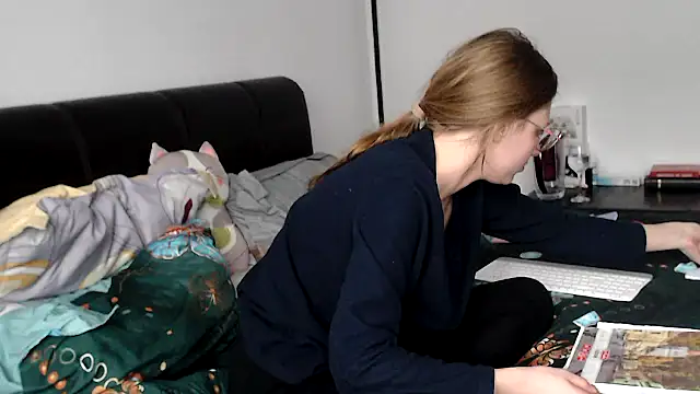 SandyCassie online show from February 2026 01:48:02 PM