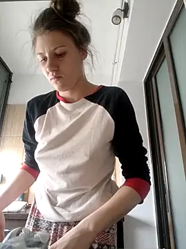 SandyCassie online show from April 2026 06:44:01 AM