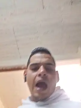 Snapshot of Daiberrubio chatting on March 2026 01:01:01 AM Daiberrubio online show from March 2026 01:01:01 AM