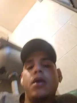 Snapshot of Daiberrubio chatting on April 2026 01:12:02 PM Daiberrubio online show from April 2026 01:12:02 PM