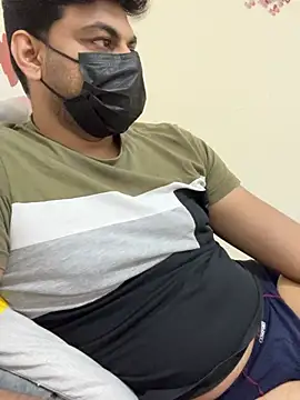 Handsome8677 online show from January 2026 07:46:01 AM