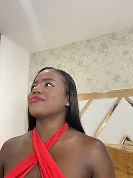 Snapshot of EmiParks chatting on November 2025 01:00:02 PM EmiParks online show from November 2025 01:00:02 PM