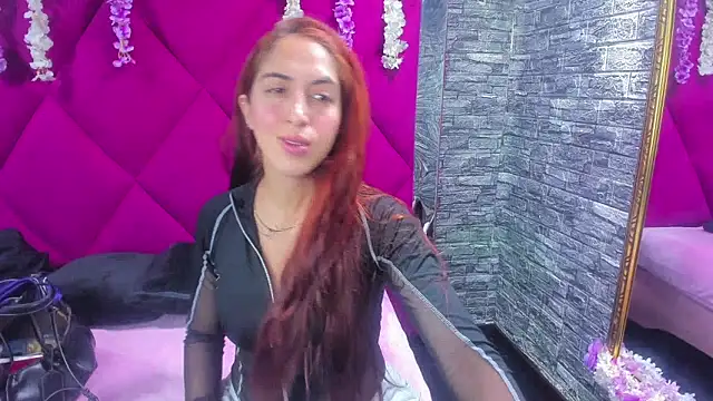 MariamGray1 online show from December 2025 07:09:01 PM