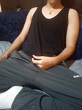 Snapshot of esmermoon chatting on February 2026 12:42:01 AM esmermoon online show from February 2026 12:42:01 AM