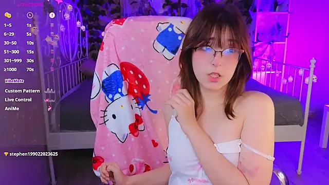 Soffi Toffi online show from October 2025 10:28:02 PM